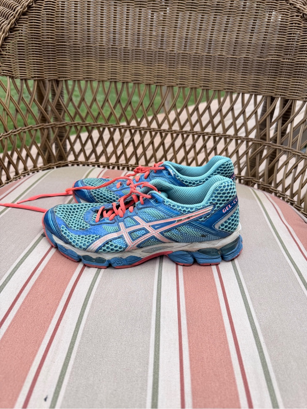 ASICS Gel-Running Sneakers in Aqua with Coral Accents size9.5